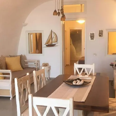 Stefani Cave House Santorini *